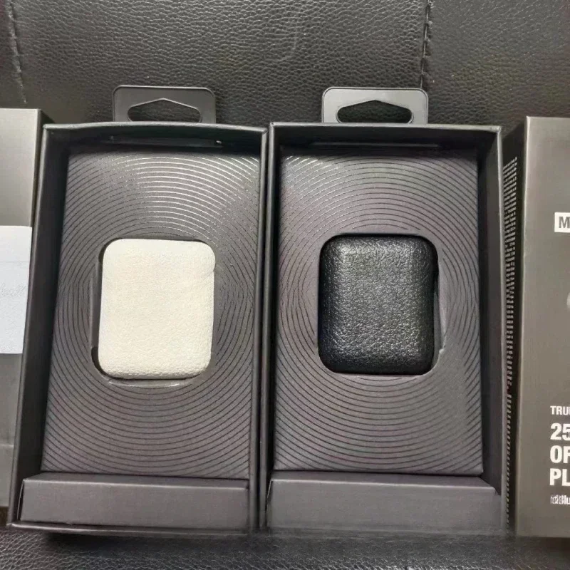 

Novo MINIR3 True Wireless Bluetooth Fones de ouvido MIn Ear Mini à prova d'água Bass TWS Fones de ouvido