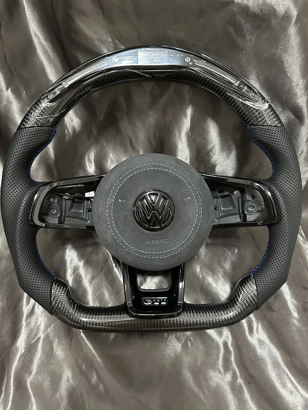 LED Carbon fiber leather car steering wheel or Golf 15/19 Volkswagen Golf 7R15/17