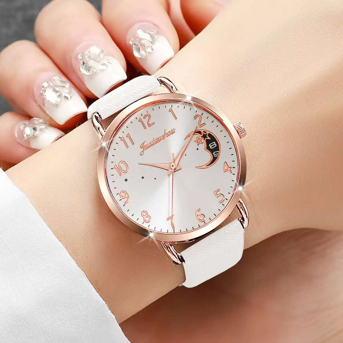 Fashion Women Watches Casual Moon Dial Leather Strap Quartz Watch for Ladies Clock Reloj Mujer（Without Box）