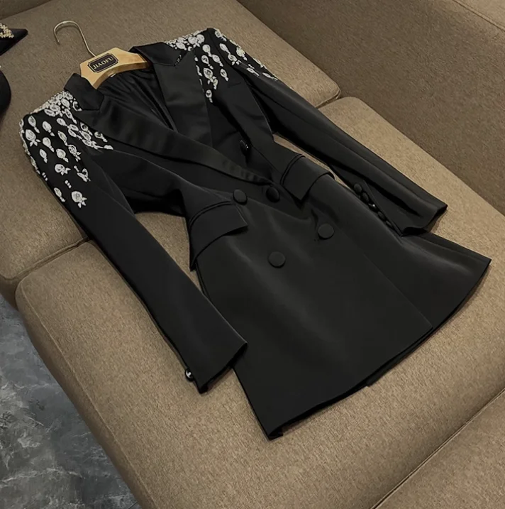 Luxury Style Lady Notched Long Sleeve Coat Fine Workmanship Rhinestone Double-breasted Solid Fashion Office Blazer Woman