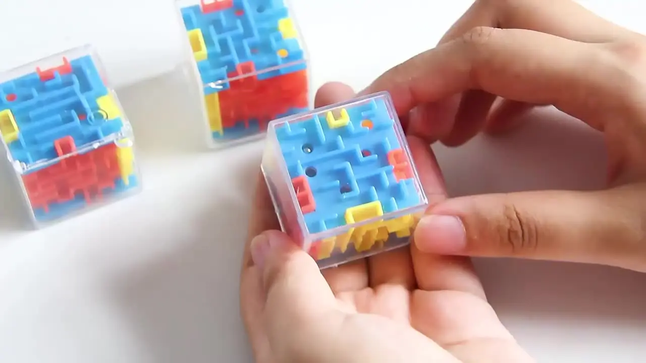 mini 3D Maze Magic Cube Six-sided Transparent Puzzle Speed Cube Rolling Ball Cubes Maze Toys For Children Stress Reliever Toys