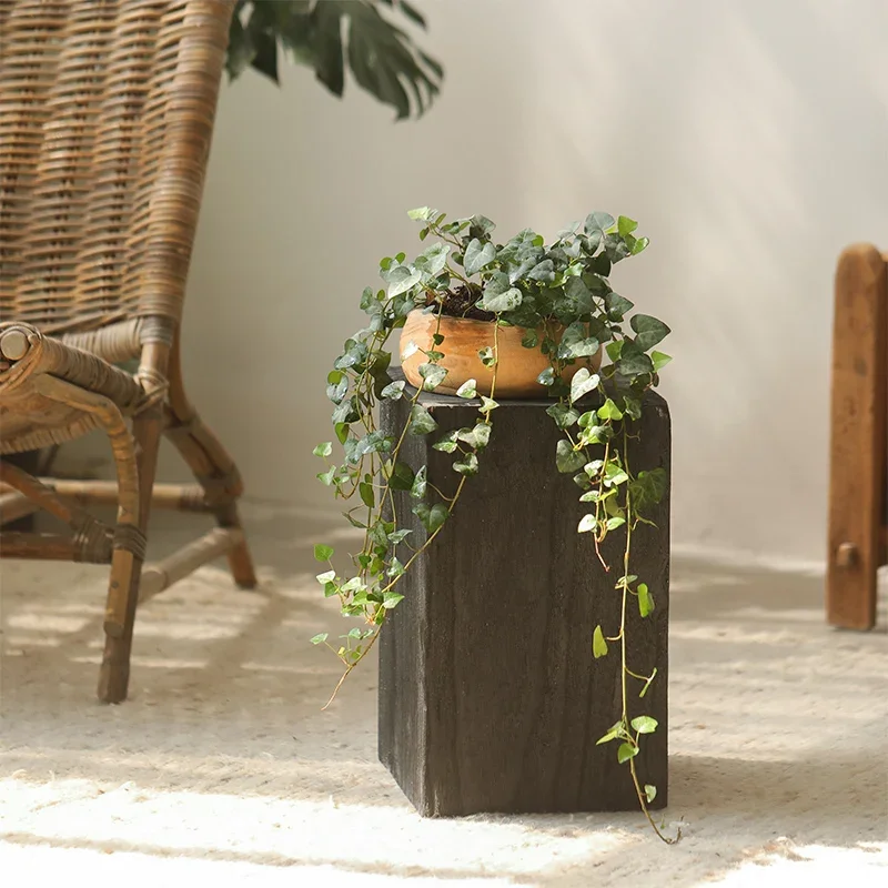 

Черный квадратный приставной столик, полка для хранения из цельного дерева, диван, торцевой столик для декора гостиной, органайзер для чайного подноса в деревенском стиле