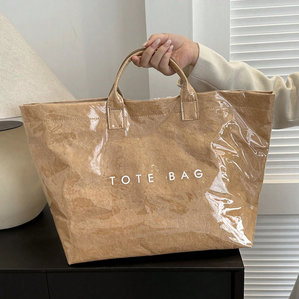 

Small design, simple and stylish PVC DuPont paper tote bag, new classic Korean style trendy women's bag