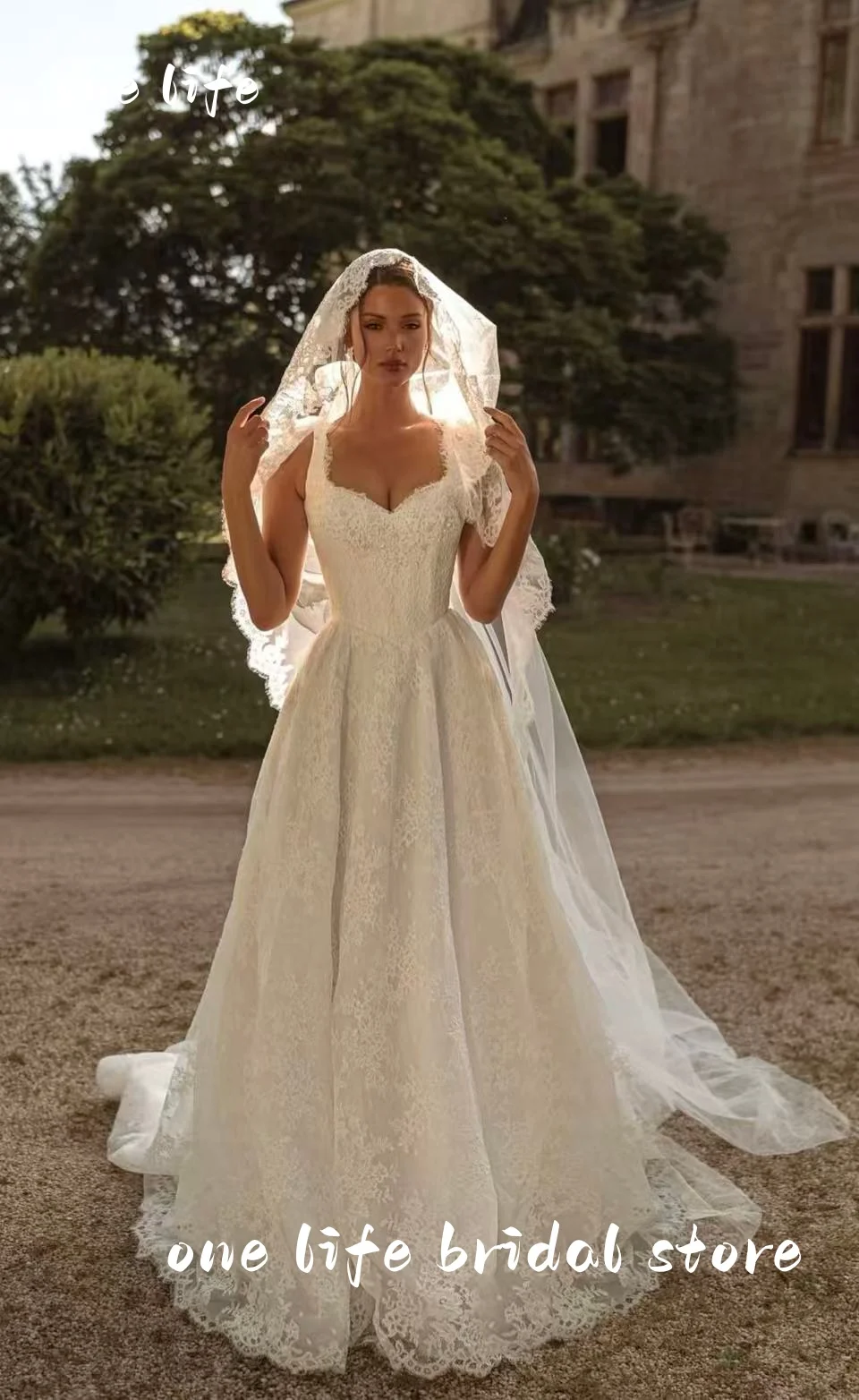 UNA VITA Personalizza Abito da sposa in pizzo avorio Sweetheart Senza spalline Drappeggiato Sweep Train Abito da sposa Principessa Vestido de novia