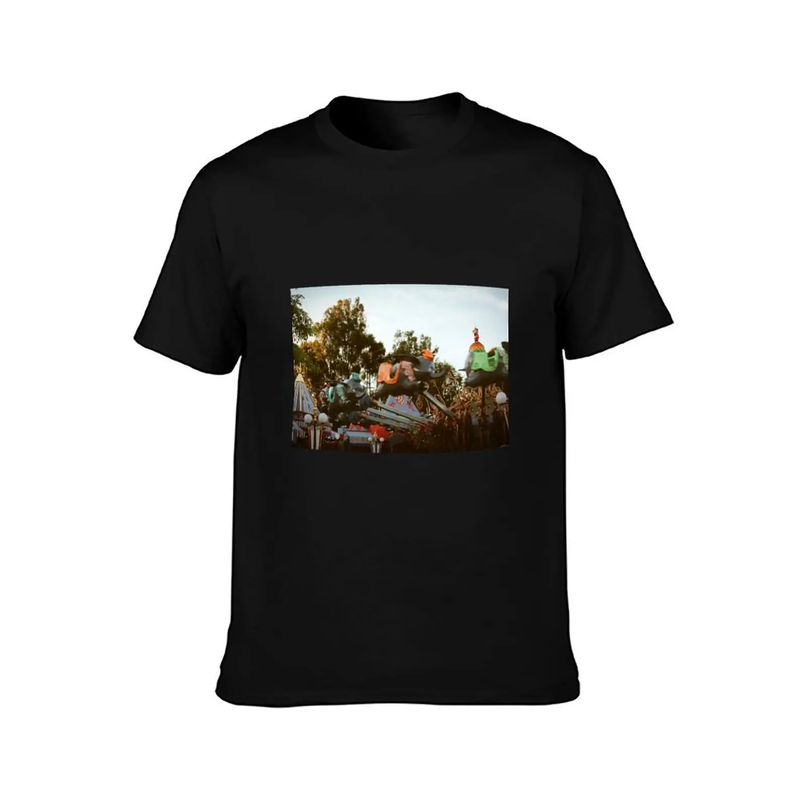 vintage flying elephant T-Shirt t shirts for man slim fit T-Shirt