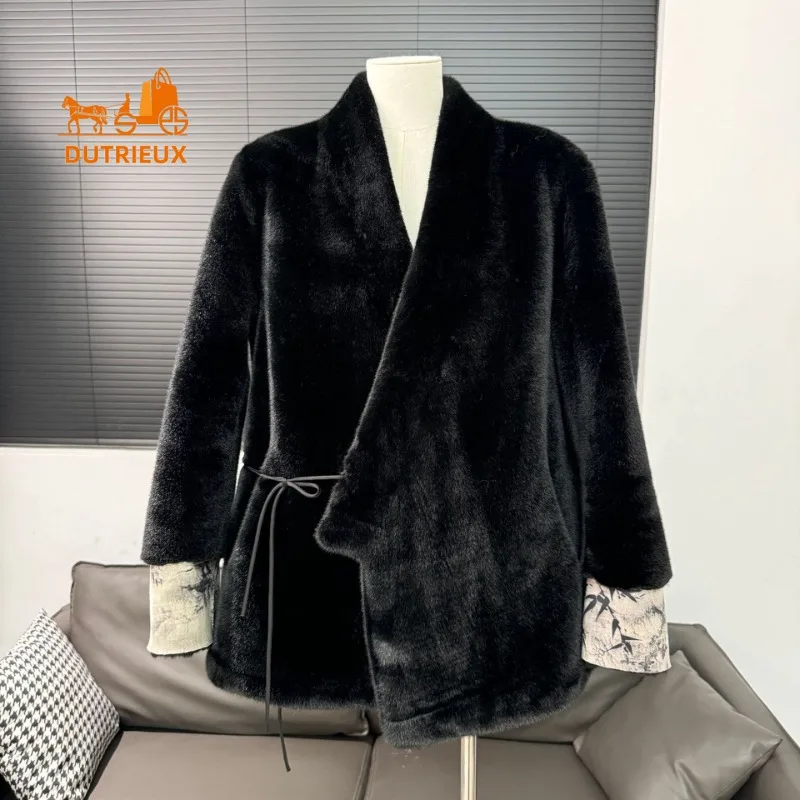 2025 New Winter Women's Double-faced Fur Coat, 100% Mink Fur, Fashionable Travel Office Warm Lace-up Floral Women's Jacket