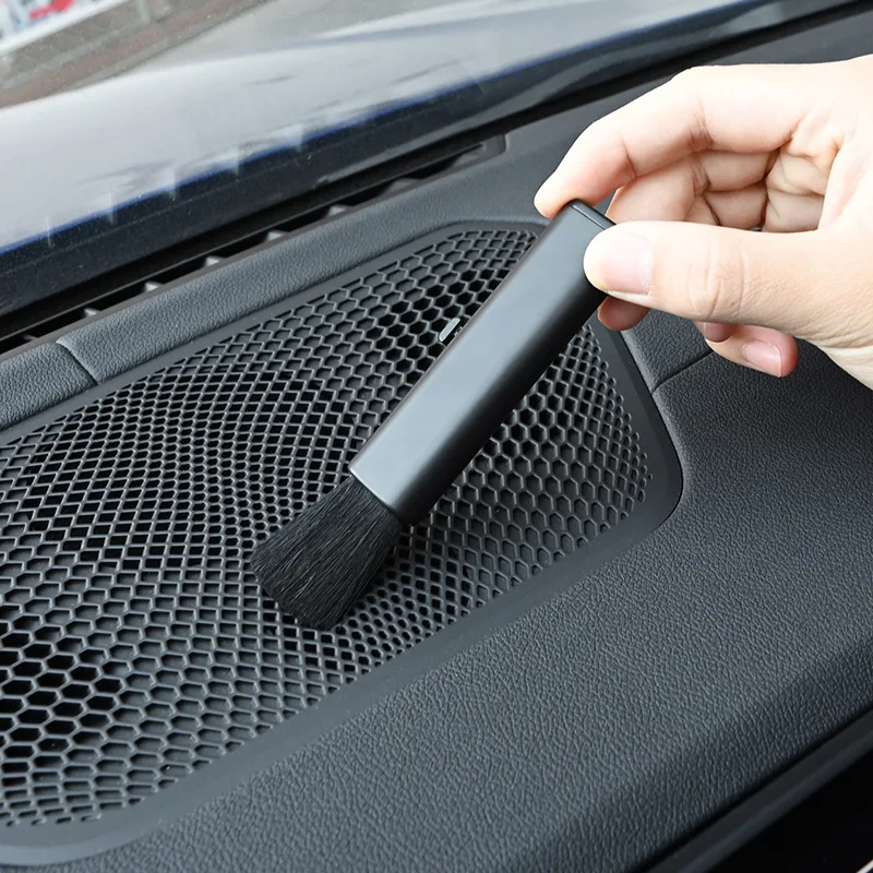 For FORD ST Focus x 2 3 Kuga FIESTA MONDEO STLine Car Retractable Cleaning Brush Air Outlet Cleaning Soft Brush Car Accessories