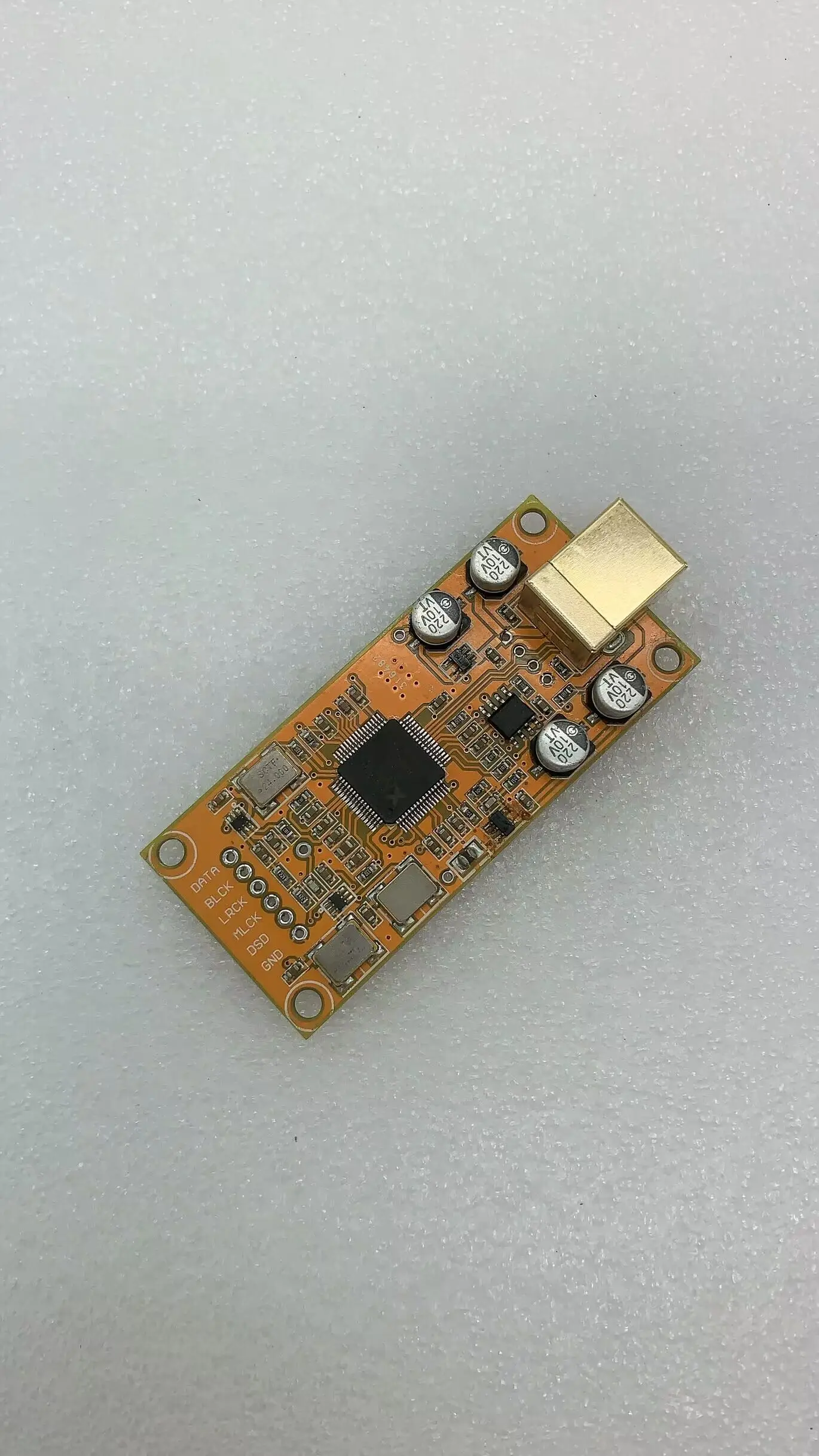 การ์ดลูก U8 XMOS รองรับการ์ดลูกสาวสำหรับเครื่องขยายเสียงสัญญาณเสียง HIFI DIY