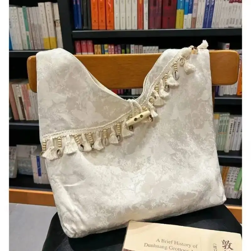 Bloom Fairycore Aesthetic Beige Messenger Bag Women Chinese Style Tassel Embroidery Y2k Bags Female Versatile Casual Handbag