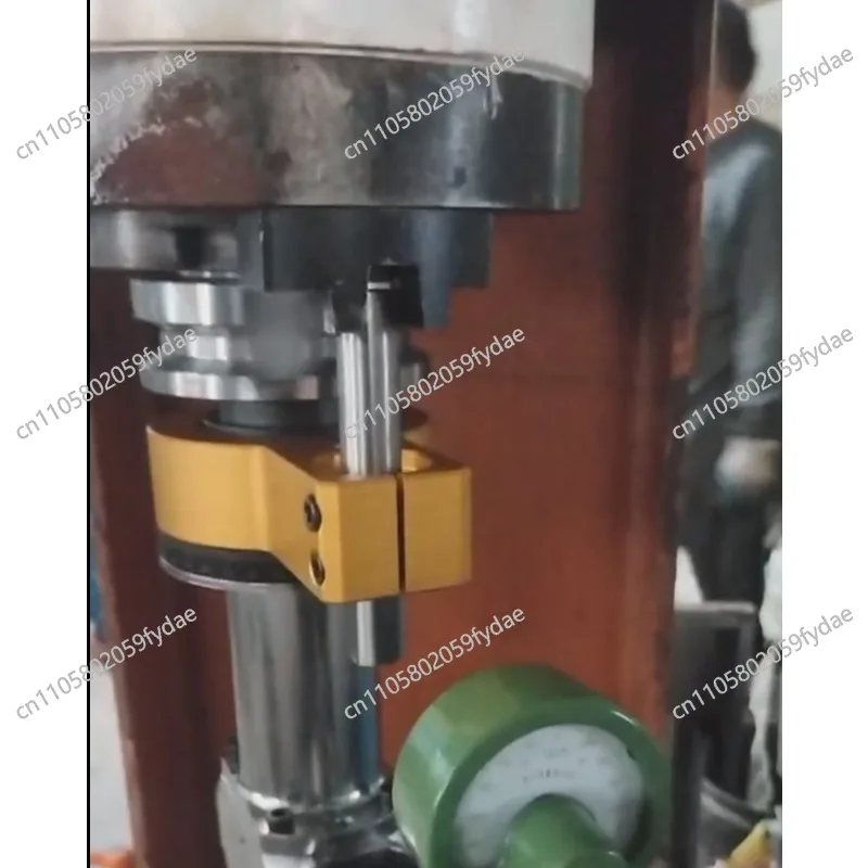 BT40 90-Degree Angle Head for Machining Centers with Oil Circuit Tool Holder and Side Milling Head Positioning Block