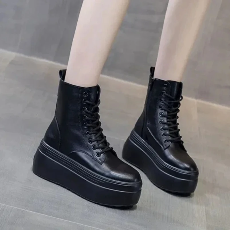 

2025 8 см, модная новая женская обувь с высоким берцем из натуральной кожи, весенне-осенняя обувь, ботильоны на платформе, массивные ботильоны на танкетке