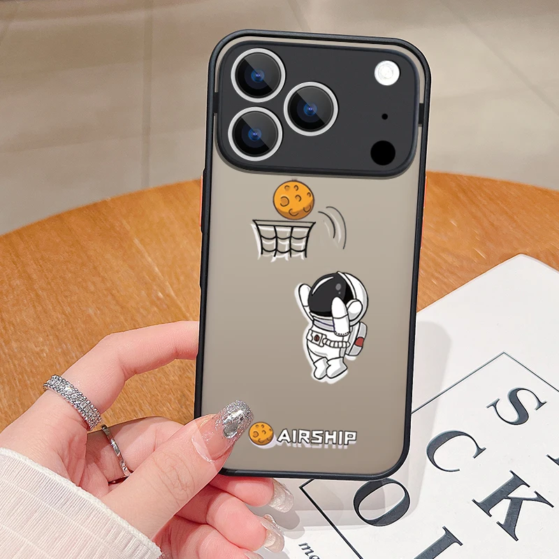 Carino Astronauta Cassa Del Telefono Per iPhone 17 Air 16 15 14 13 12 Pro Max 16 17 Pro 16e 11 Antiurto Bordo Morbido Opaco Copertura Dura Funda