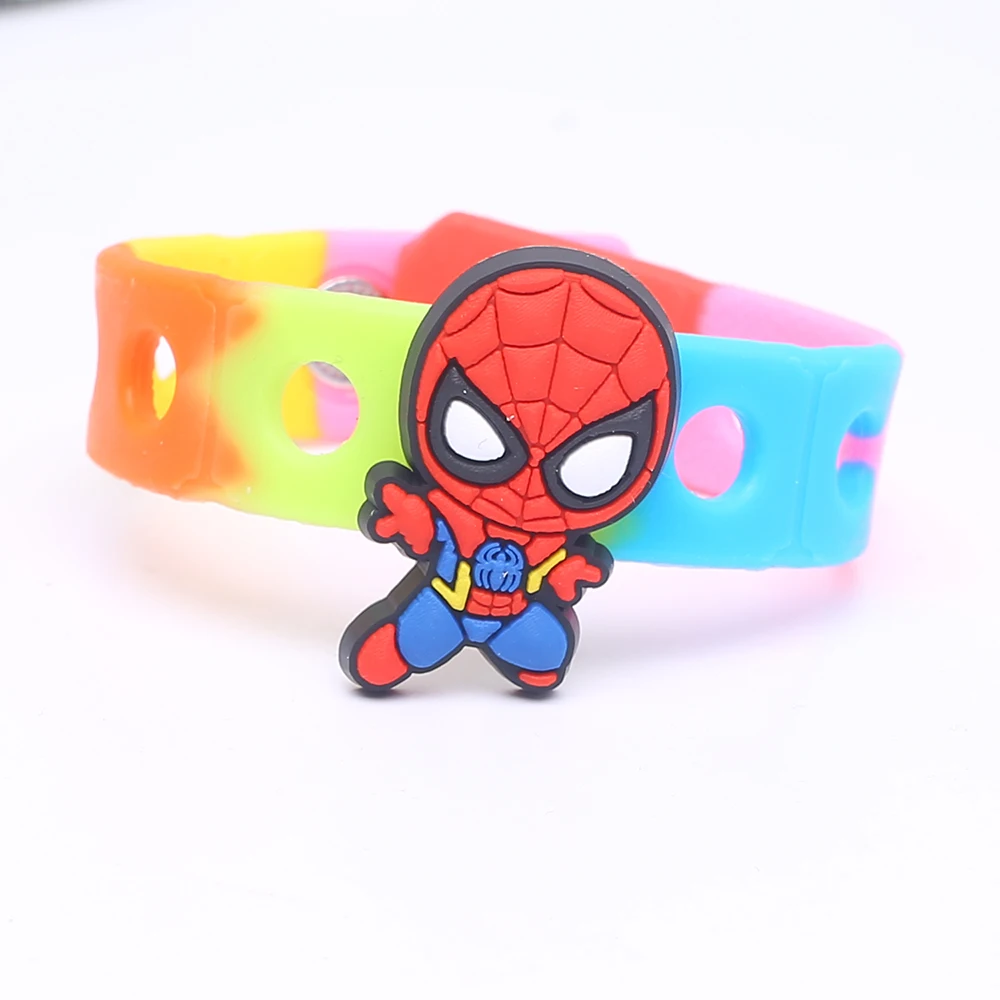 1-17 buah produk baru Spider-Man PVC Shoe Charm Dekorasi Aksesori gesper Aksesori Fit Band gelang