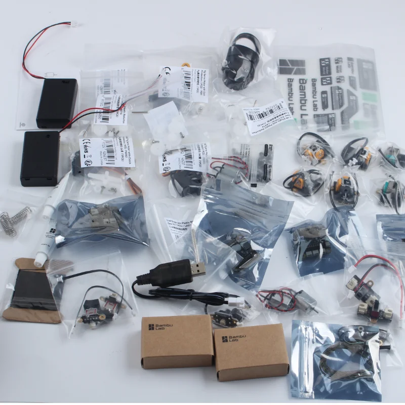 

BambuLab CyberBrick Remote Control Hardware Set Racing Robot DIY Assembly Toy Maker Treasure 3D Printing Model Components