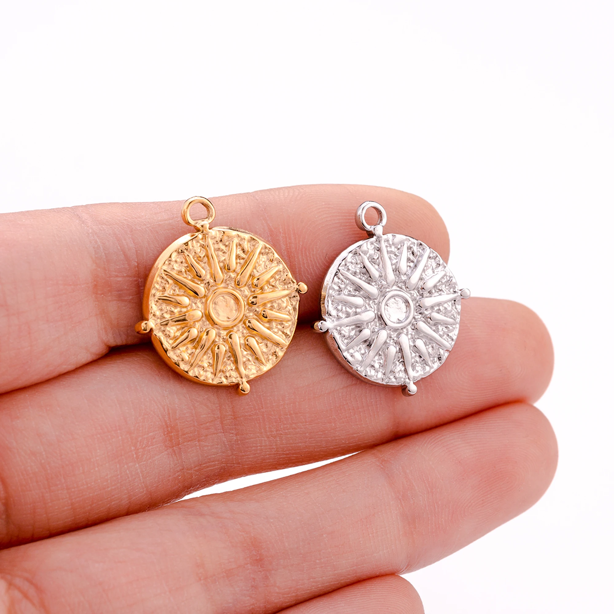 3pcs Stainless Steel 18K Gold PVD Plated Round Casting Accessories Sun Charm For DIY Necklace Earrings Pendant Jewelry Supplies