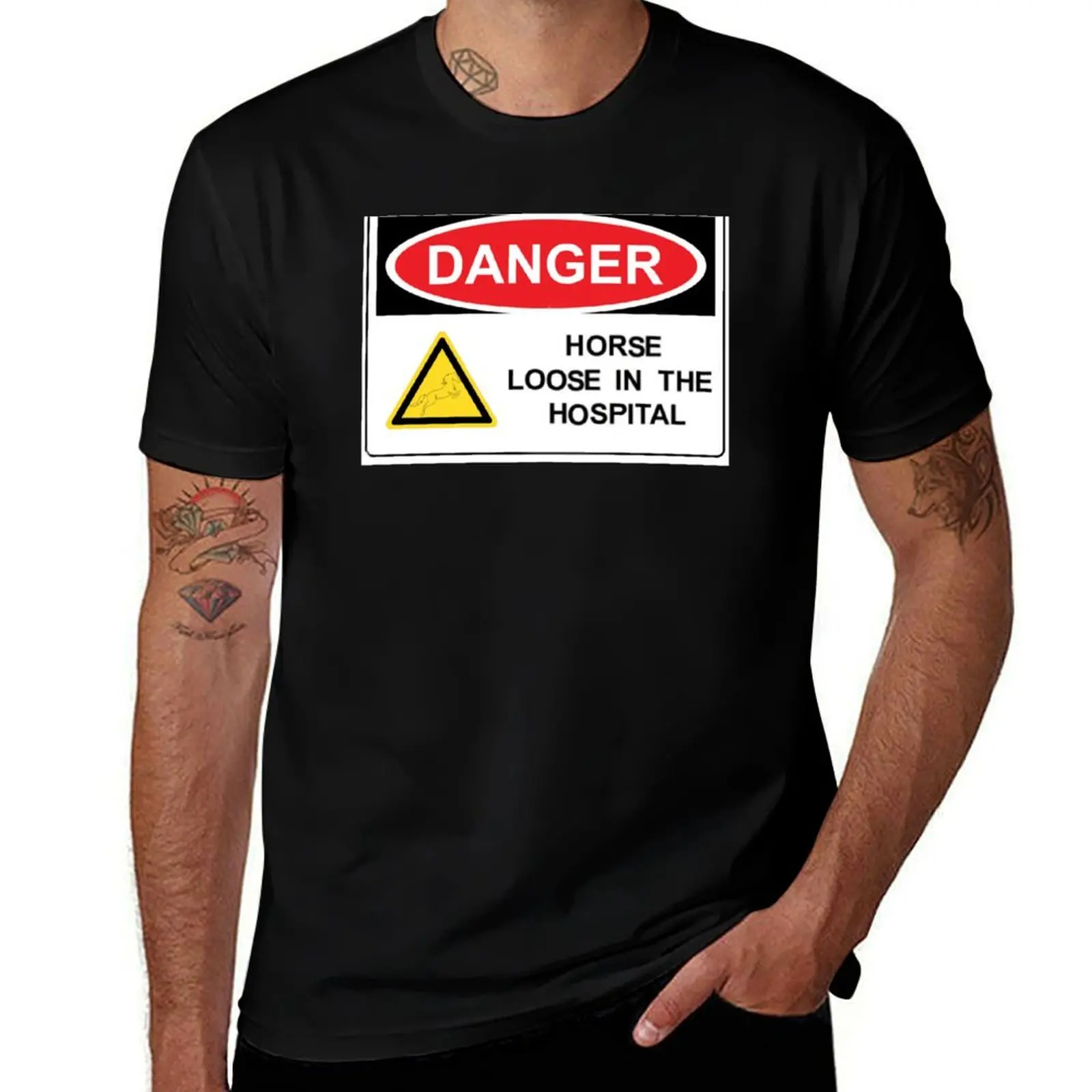 

A Horse Loose In The Hospital T-Shirt for a boy street wear tees quick-drying plain t shirts men