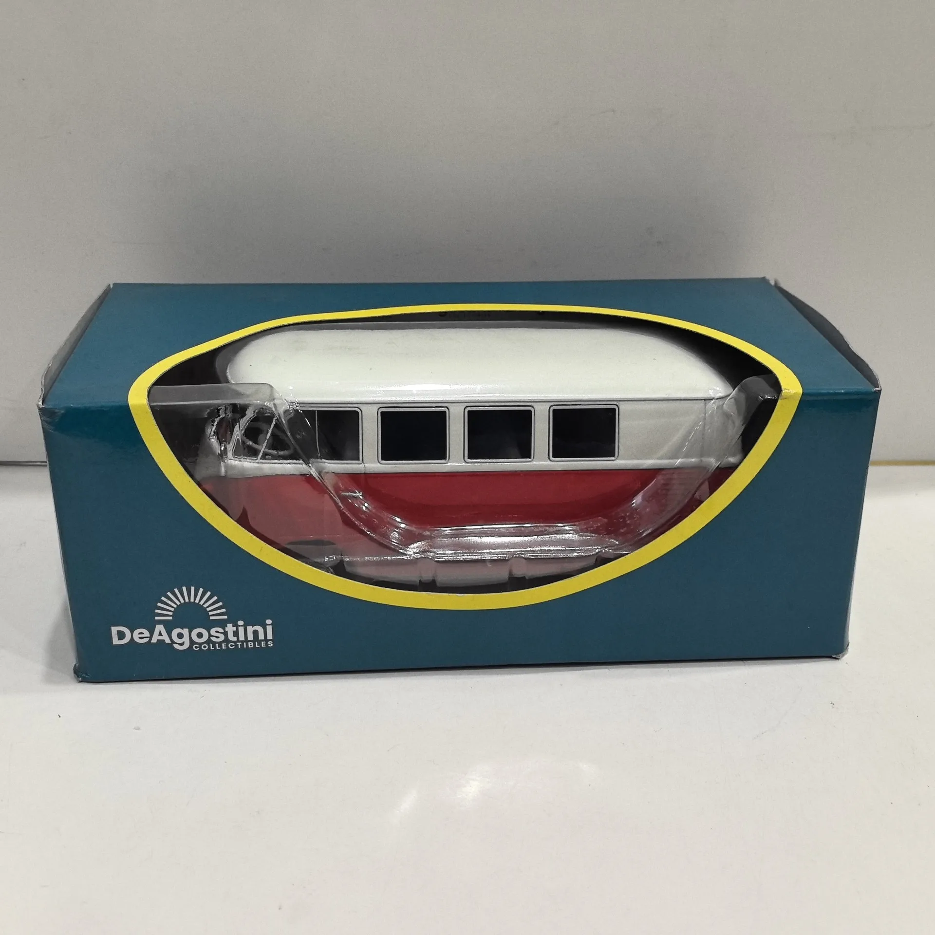 Diecast Ixo Dea 1/2…