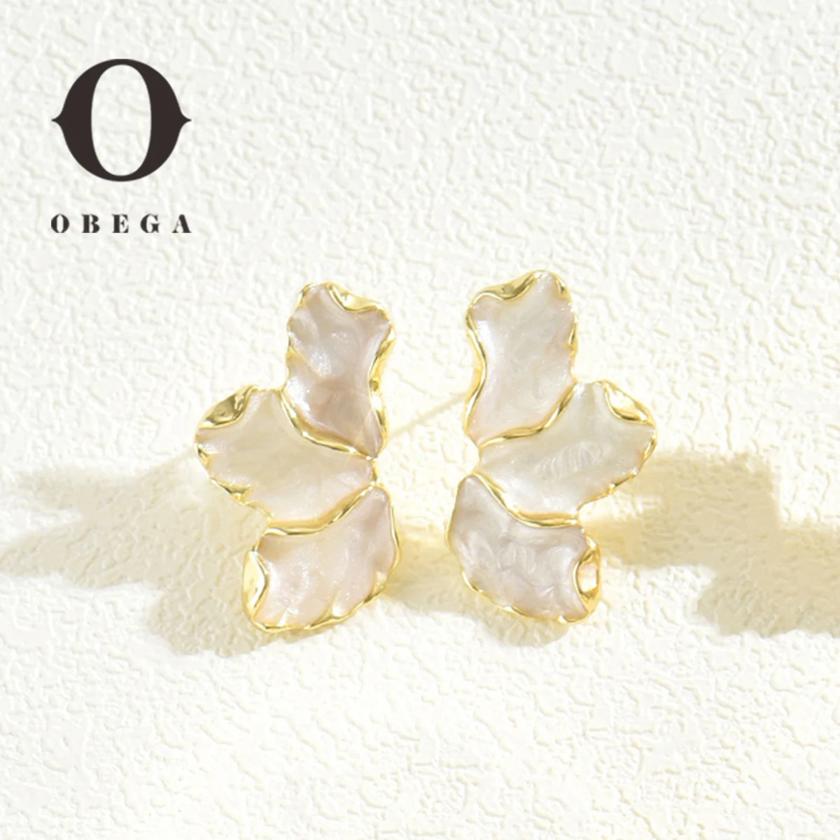 Obega Vintage Cream Enamel Flower Earrings Fashion Gold Color Irregular Posting Earrings Daily Wear Simple Jewelry For Women