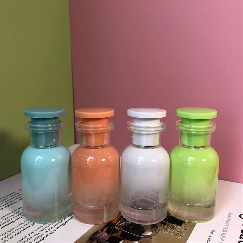 

15/30pcs Empty 30ml Perfume Bottle Small Spray Pot Candy Color High-grade Glass Fragrance Atomizer Portable Cosmetic Container