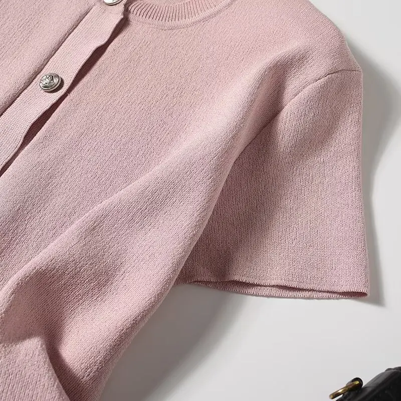 Commerce extérieur vêtements pour femmes 2025 automne nouveau style petit parfum style col rond à manches courtes pull tricoté