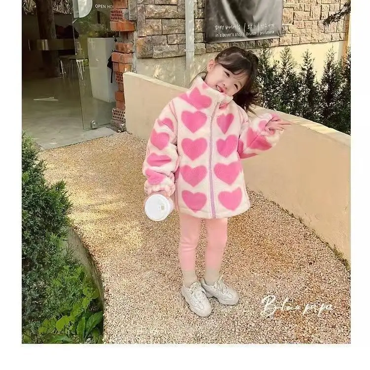 Girls Plush Jacket 2024 New Baby Girl Winter Cotton Jacket Stylish Little Girl Korean Thick and Loose Plush Coat Trend