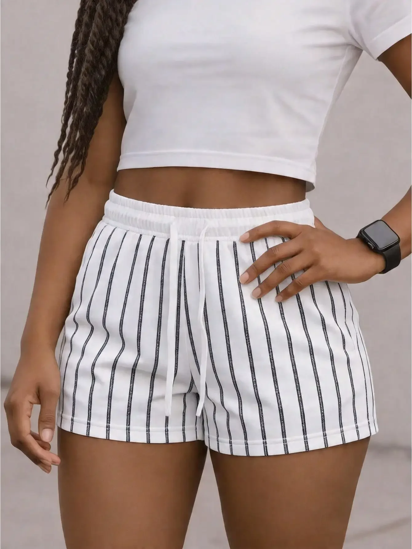 

Women's Casual Printed Shorts, Crafted From A Soft, Smooth, And Skin-Friendly Knit Fabric, Featuring A Drawstring Waist, Pockets, And Slight Stretch.