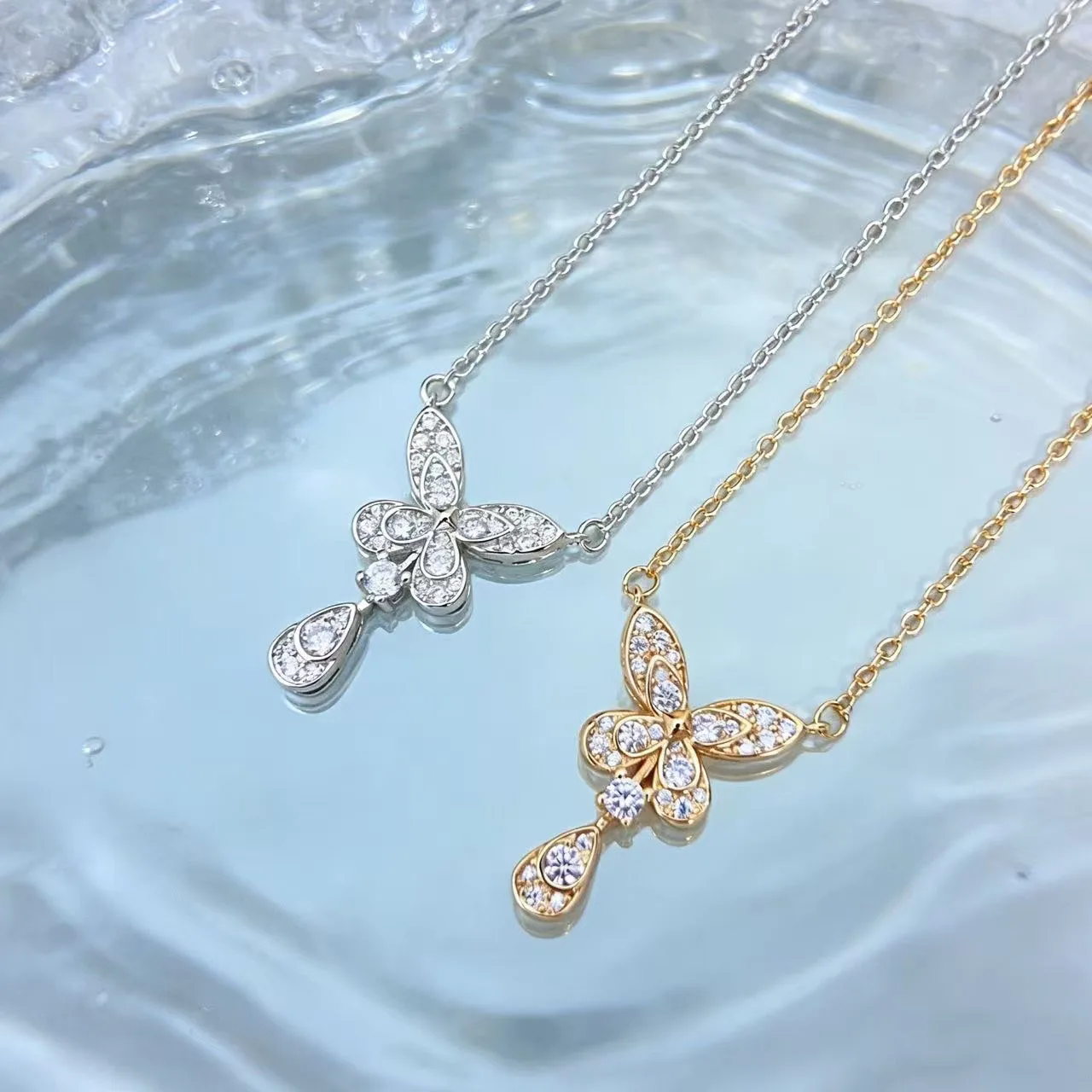 

Hot Selling 2026 Luxury Butterfly Pendant Women's Necklace Classic Pure Silver Moissanite Shining And Charming Party Gift