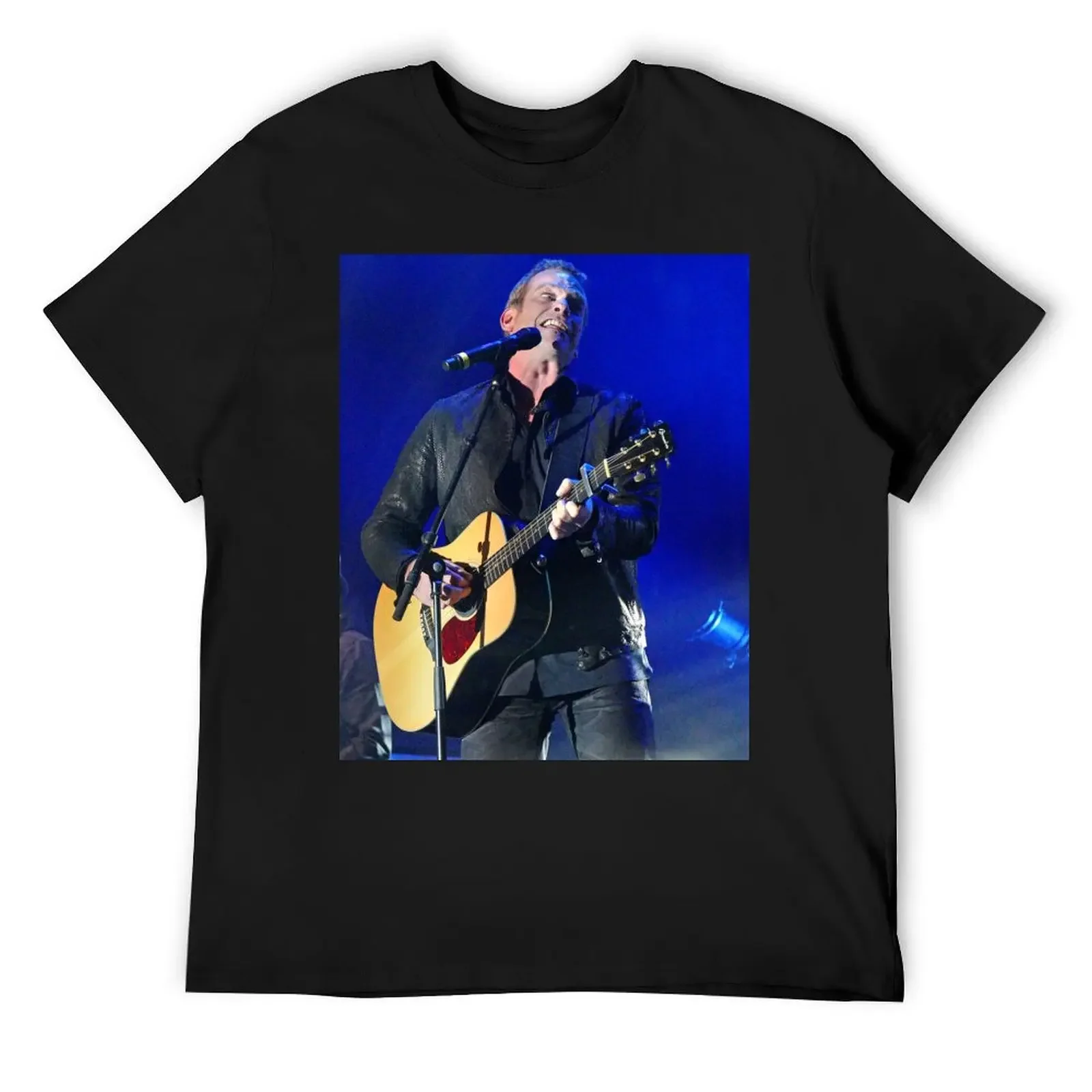 r3067/ New Finition 2021: GAROU Singer (c)(h) expressive photos ! Olavia-Olao by Okaio Créations T-Shirt