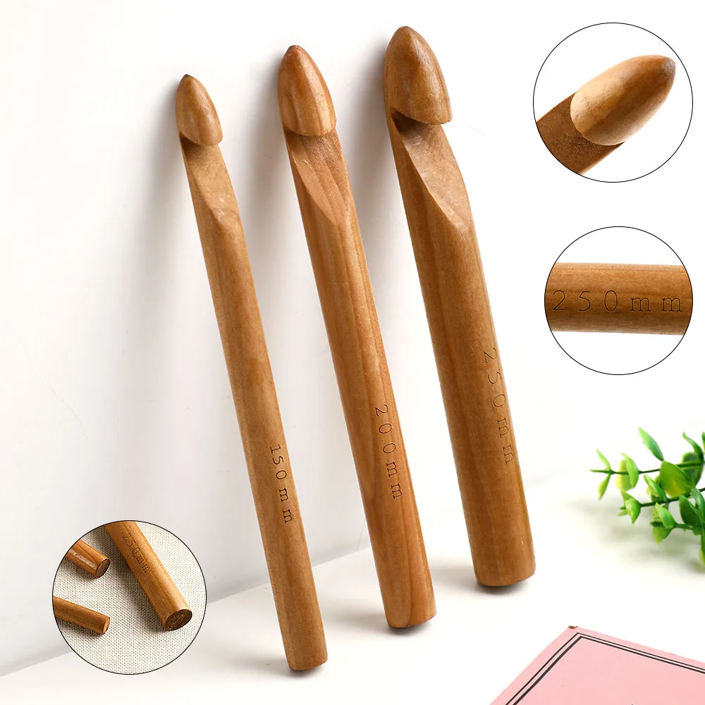 1 Piece Wood Crochet Hook DIY Knitting Needles Hook Handle Home Knitting Weave Yarn Crafts Knitting Tools Big Size 15/20/25mm