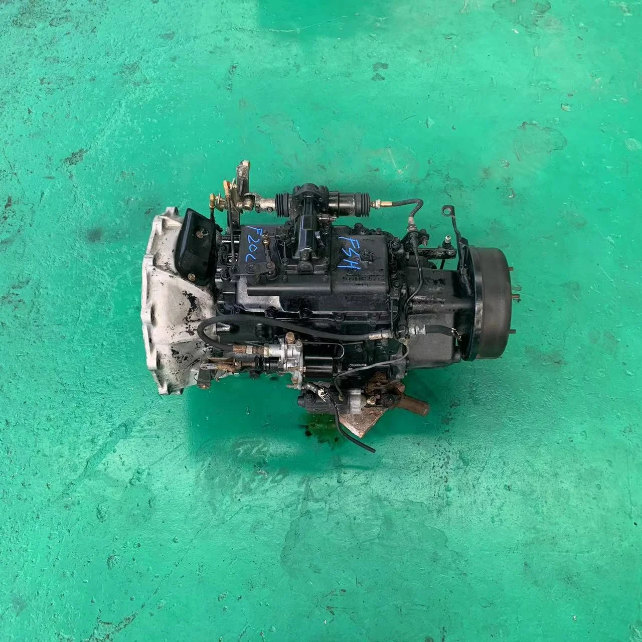 Produttore all'ingrosso vari modelli di trasmissione per auto F20C usata cambio per Hino