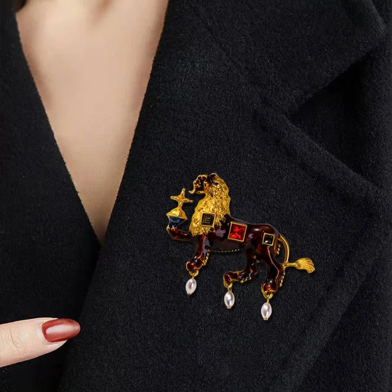 Elegant and Simple Vintage Alloy Brooches for Women with Dripping Oil Lion Griffon Design for Women's Apparel and Accessories