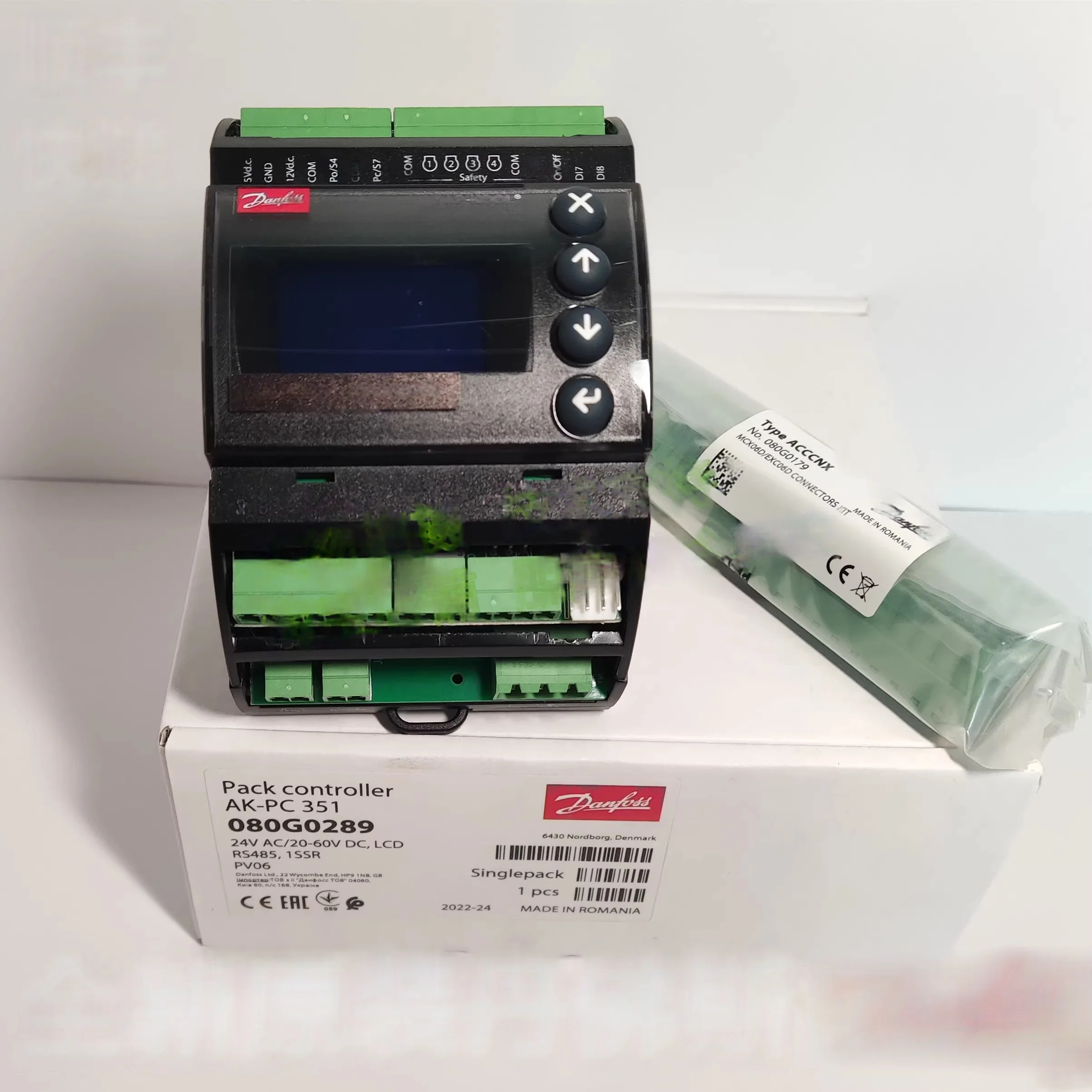 New AK-PC351 (080G0289) controller for Danfoss units  AK-PC551 (080G0281) 084B8012