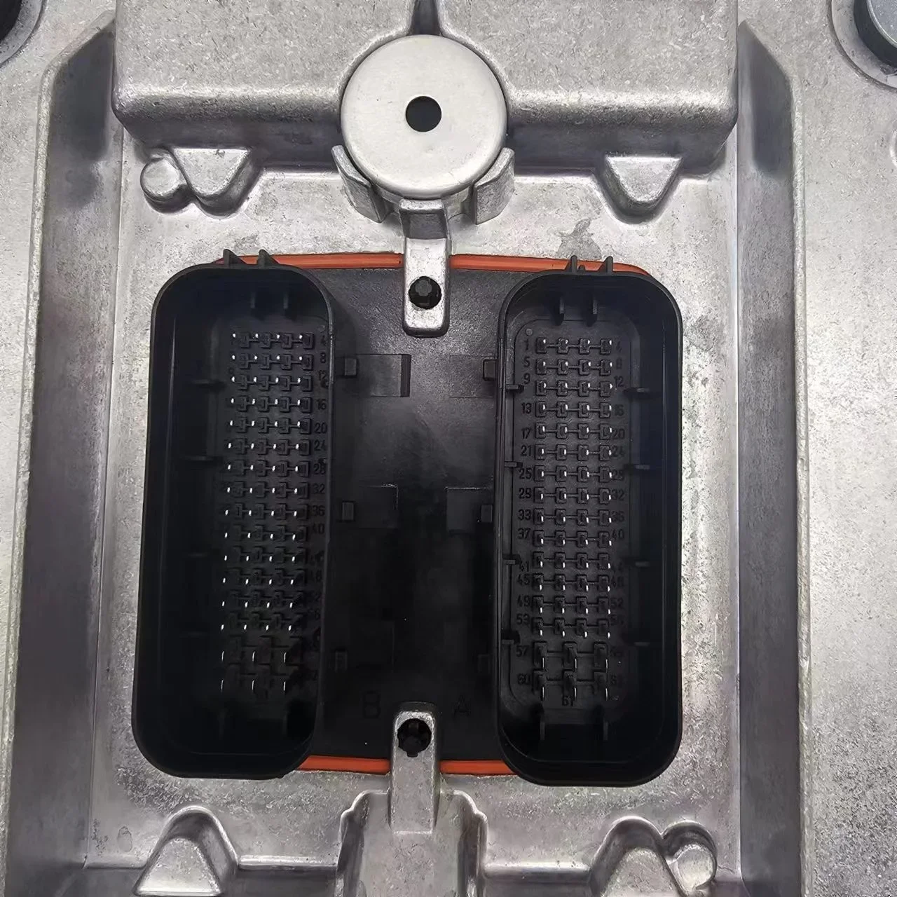 

Контроллер ECU VOE60100000 60100000 P10 P11 Con risk Para Excavator D6E EC210 EC240 EC360 EC460 EC290