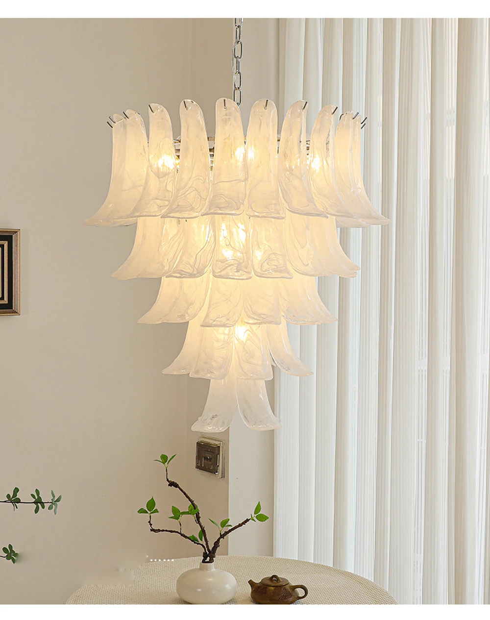 Art 4-6 Layer Snowwhite Glass Series E14 LED Dimmable