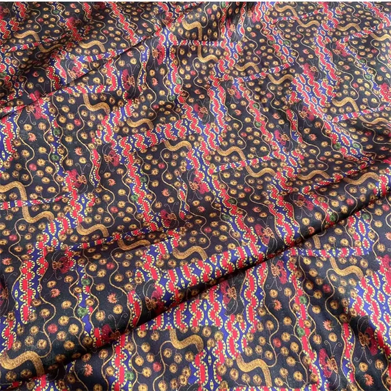 

Шелковая ткань Charmeuse с принтом Chain Point, 19 момме, 90% шелк тутового шелкопряда, 10% спандекс, ширина 140 см (55 дюймов), 1 метр, XY037