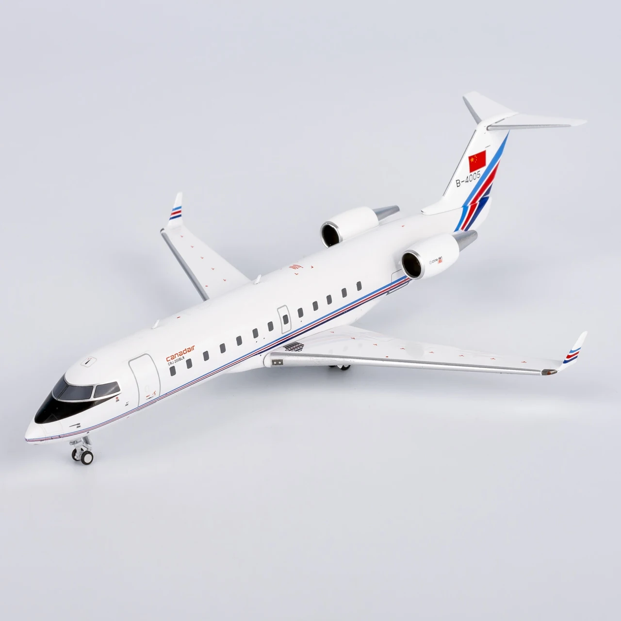 52091 Alloy Collectible Plane Gift NG Model 1:200 PLA Air Force Bombardier CRJ-200LR Diecast Aircraft Jet Model B-4005