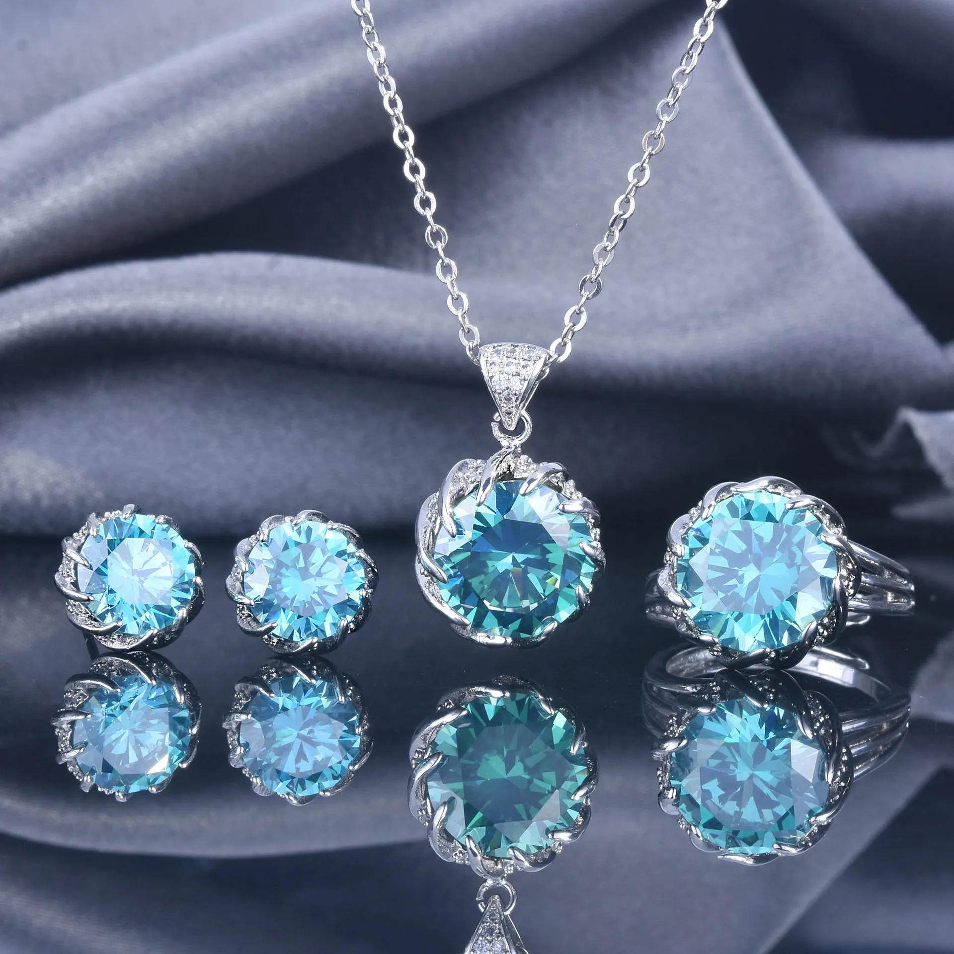 

Fashion Simple Women's Three-piece Jewelry Set Round Blue Green Cubic Zirconia Rings Stud Earrings Pendant Necklaces
