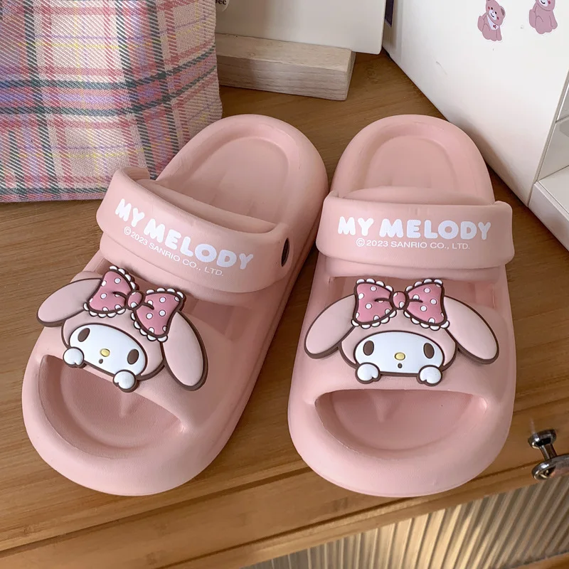 Miniso Sanrio Kuromi Eva kapcie damskie letnie łazienka kryty dom śliczne Hello Kitty odzież wierzchnia modne kapcie dziewczęce