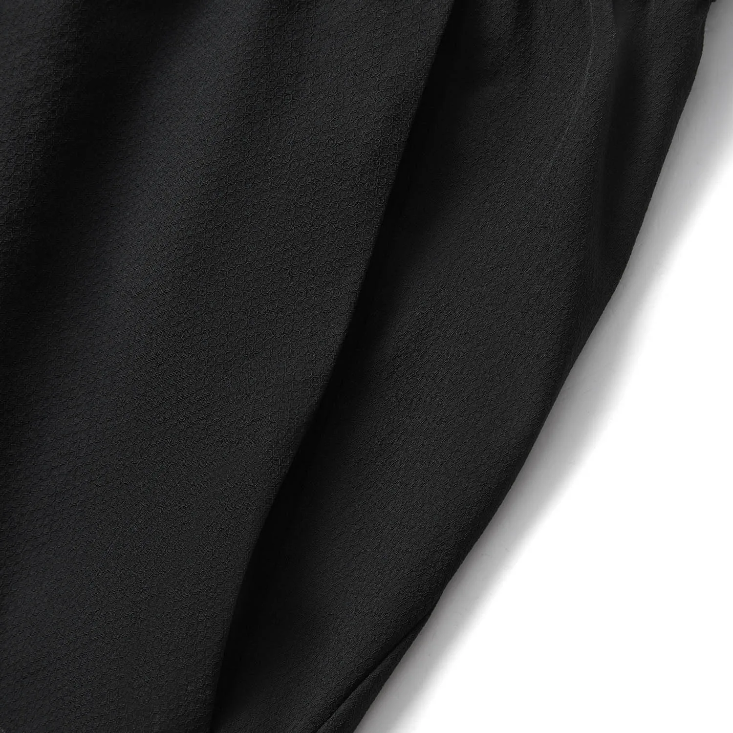 li-ning-fitness-series-sports-shorts-men's-black-aksv121-1