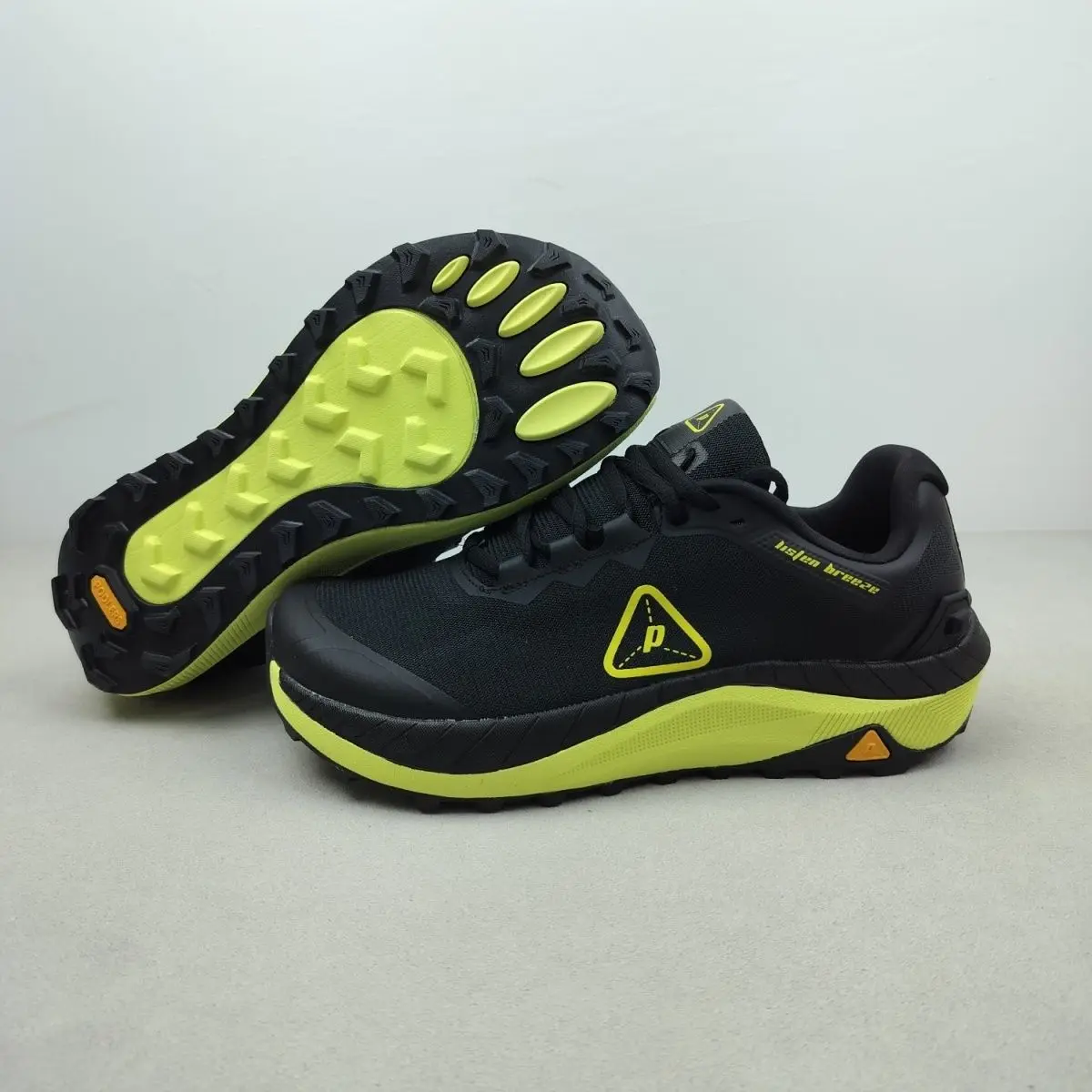 2025 New Summer Hot Sale Lightweight Training Unisex Running Shoes Sneakers Fitness Shoes Ultra Light Athletic Shoes