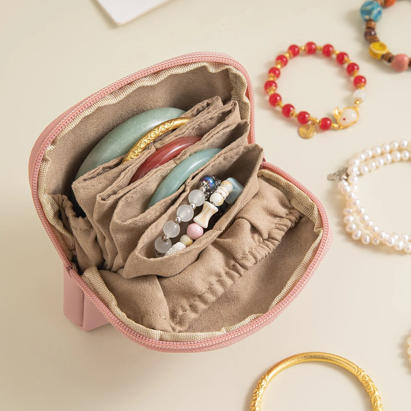 Portable leather jewelry bag, divided earrings, bracelets, jewelry clutch bag, exquisite cultural jewelry clutch bag