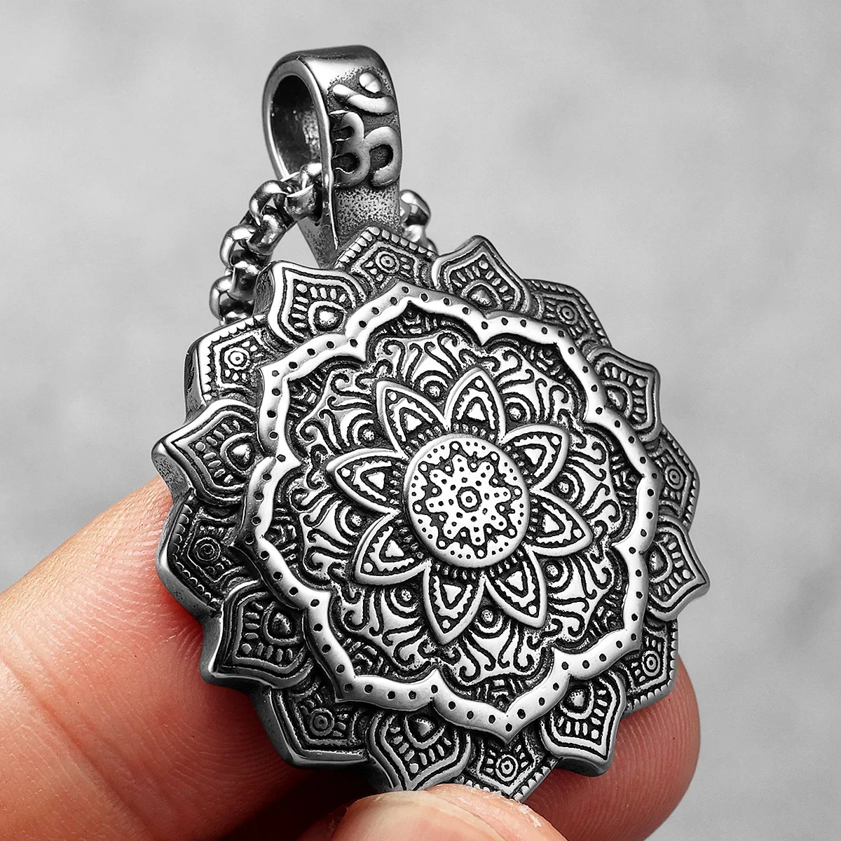 Buddhism Mandala Flower Amulet Men Necklaces Stainless Steel Pendants Chains Women Jewelry Cool Male Accessories Gifts Wholesale