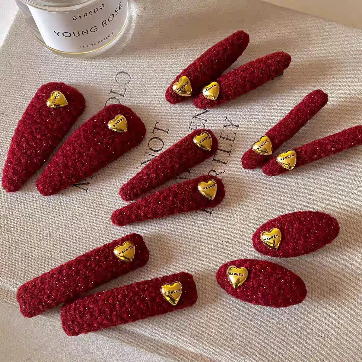 Hair Clip Red Faux Fur Heart Shape Soft Non Slip Side Fringe Clip Elegant Versatile Sturdy for Women Office Home Daily