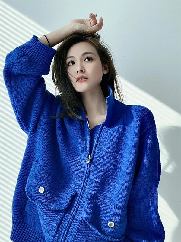 

Early Autumn Loose Knitted Stand Collar Open Cardigan Women's Faionable White Enhancing Klein Blue Lazy Outerwear