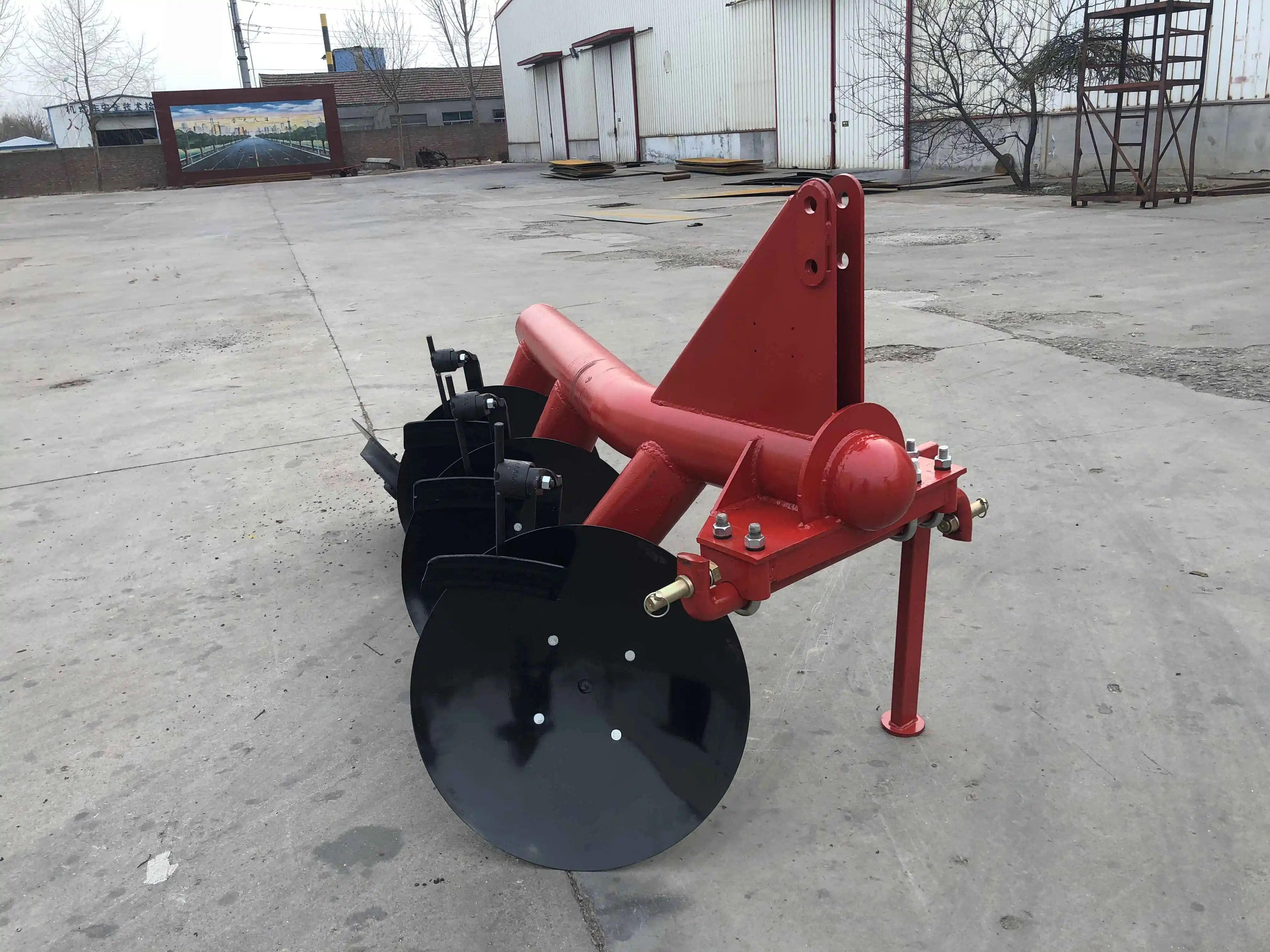 Chinese Agricultural Plow Farm Cultivator Machine 2 Blade 3 Blade 4Blade Disc Plow for Tractor view 6