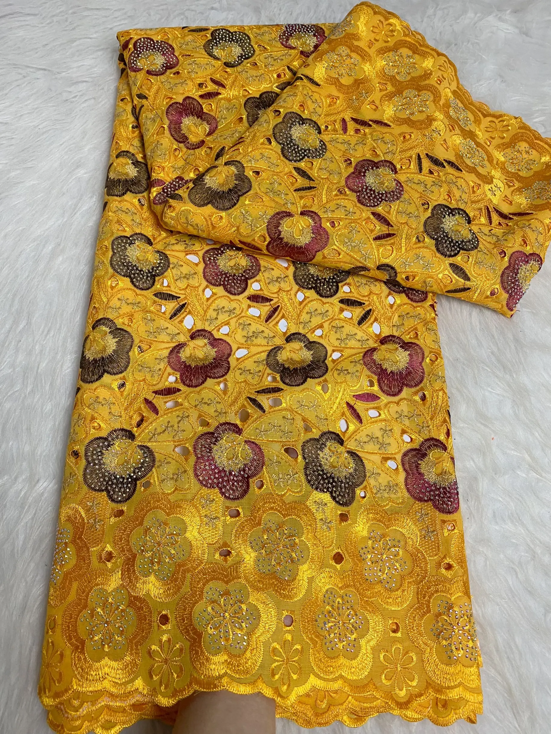 

2025 New High Quality African Nigerian Tulle Lace Fabric for Sewing Wedding Party Gown Dress Embroidered Cotton Damask 5Yards