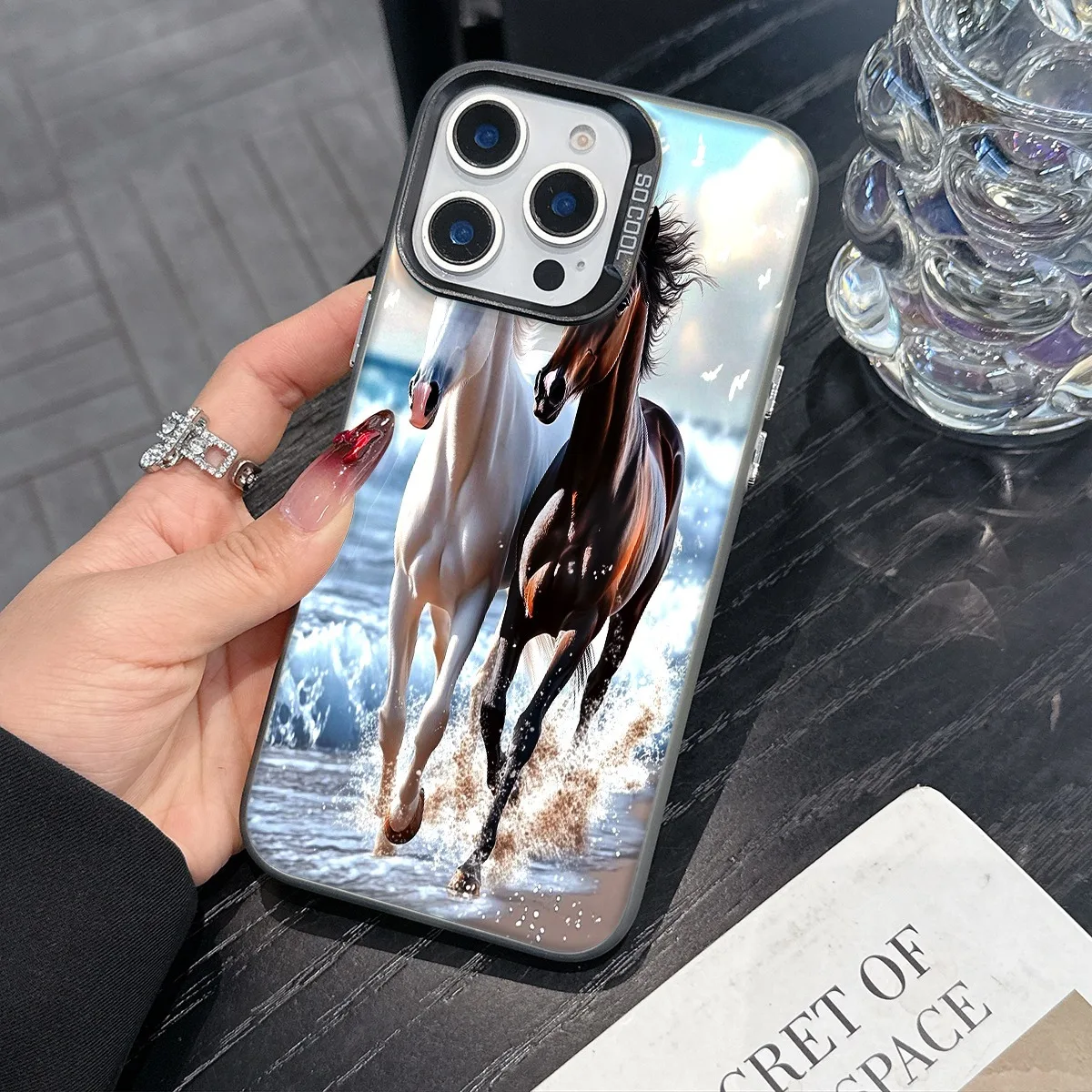 

A pattern of two horses running phone case for iPhone 16 15 14 13 12 11 Pro/ Max/Plus shock-proof rear cover anti-fingerprint