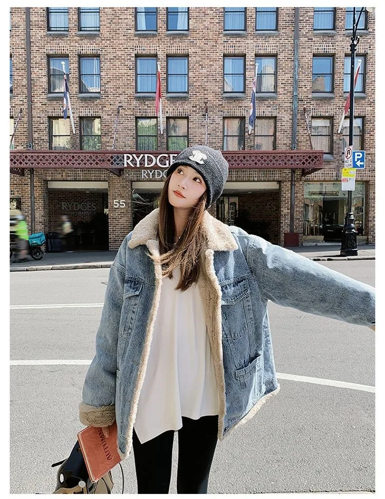 

Джинсовое пальто, черное сексуальное меховое плюшевое женское переходное сезонное, элегантное, элегантное, в консервативном стиле, современное, профессиональное, эластичное для поездок на работу