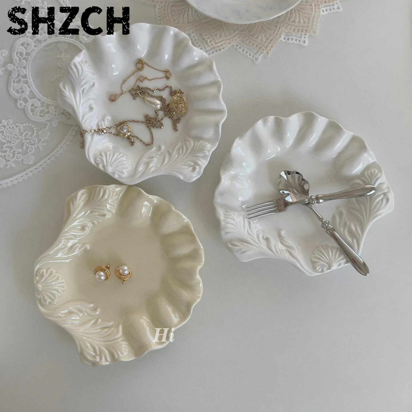 Ceramic Dessert Plate Fruit Plate Shell Relief Underglaze Jewelry Dish, Decorative Tray for Rings Earrings Necklaces Bracelet
