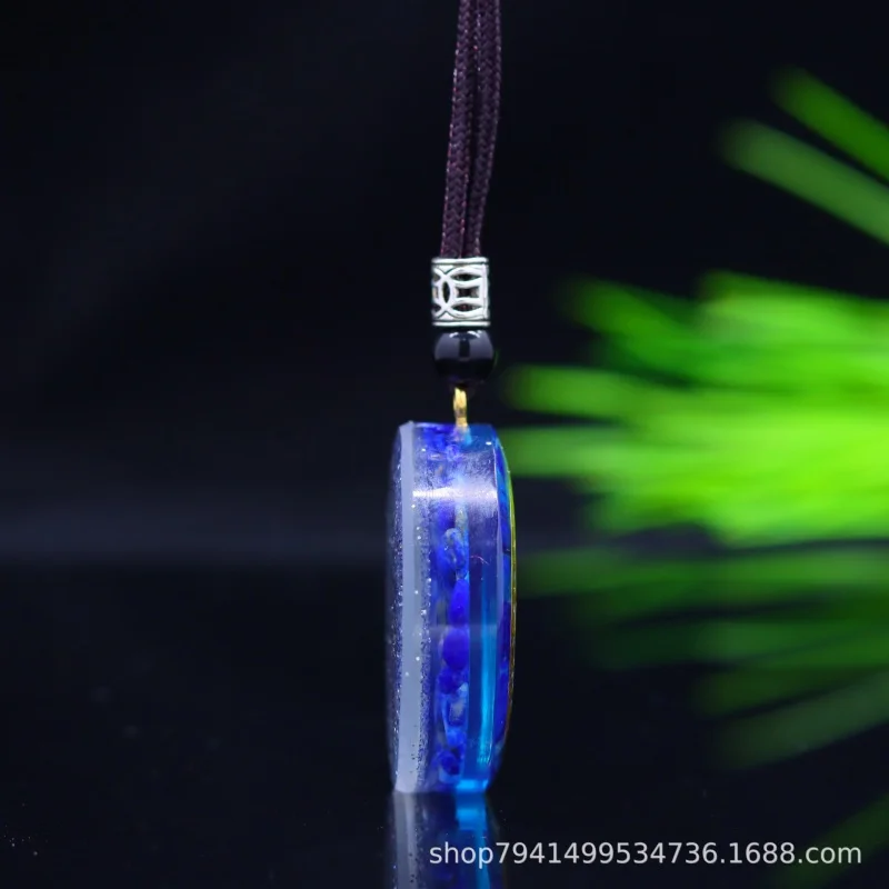 Lucky Natural Lapis Lazuli Crystal Gravel Epoxy Pendant Material Blue Glaze Diameter 35mm